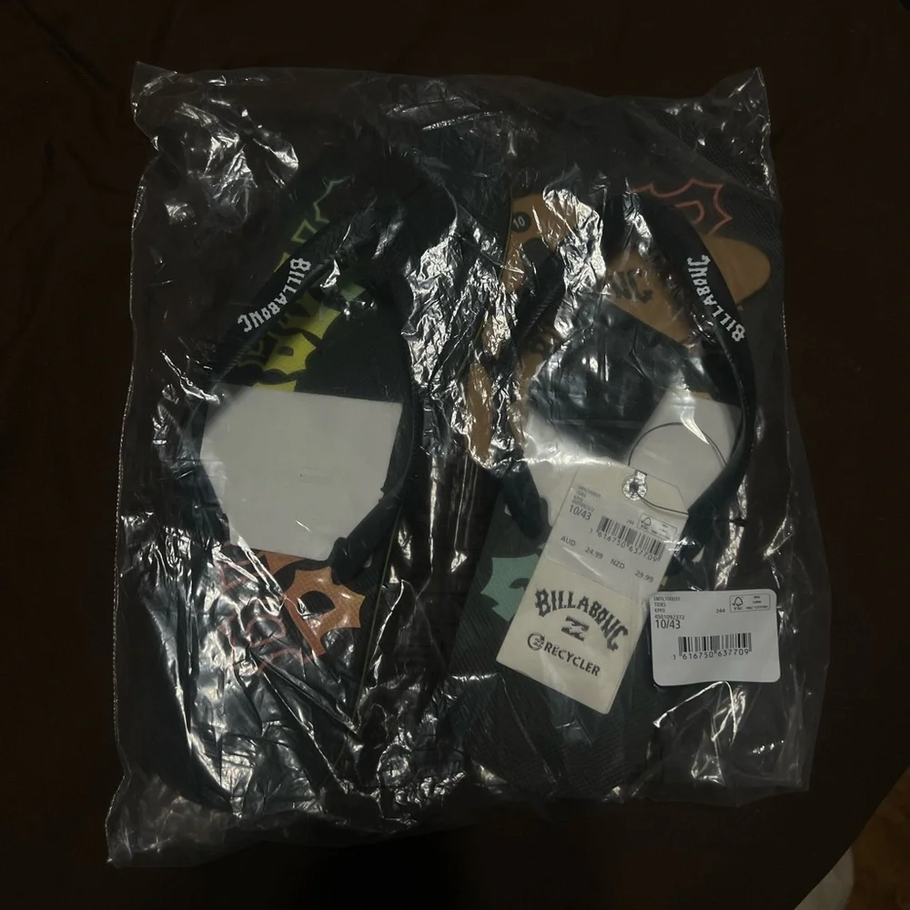 MENS billabong flip flops